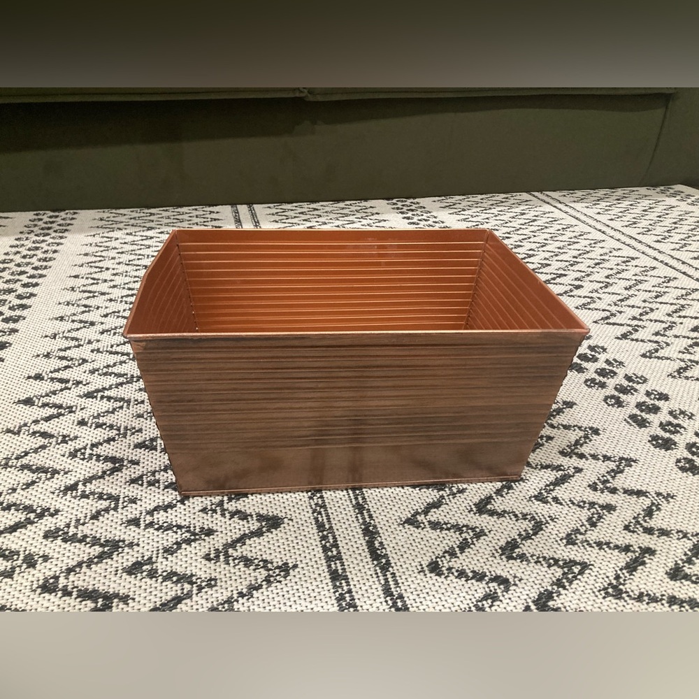 Harry & David rectangle tabletop gift basket bin decor faux copper finish